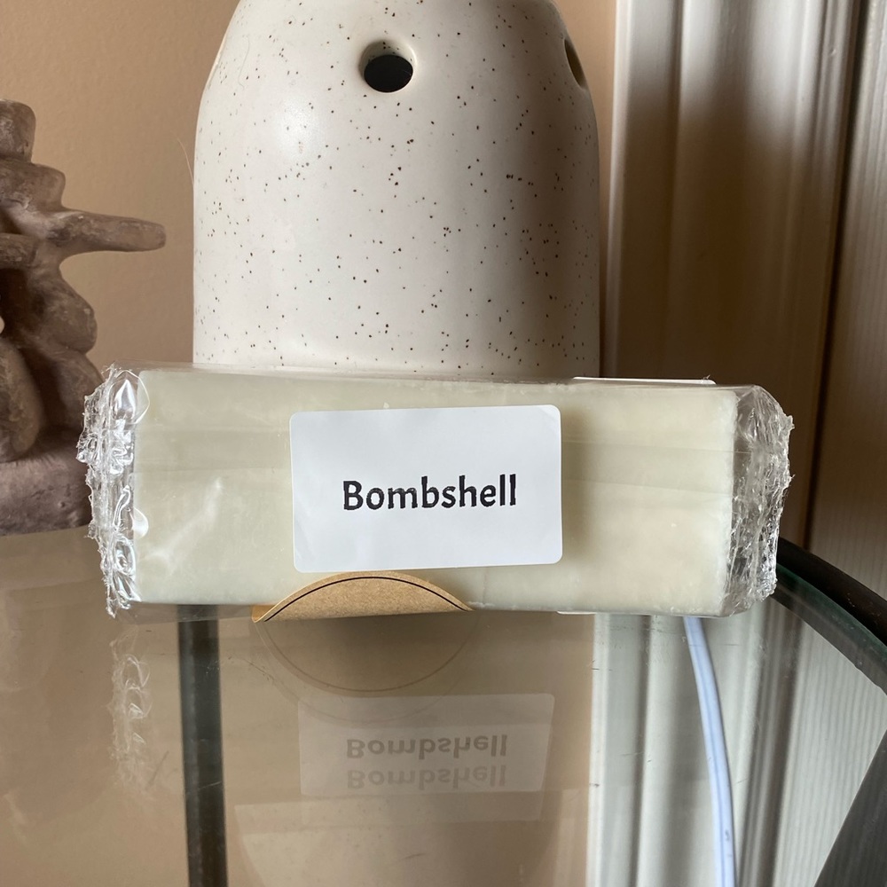 Bombshell 100% Soy Wax Melts